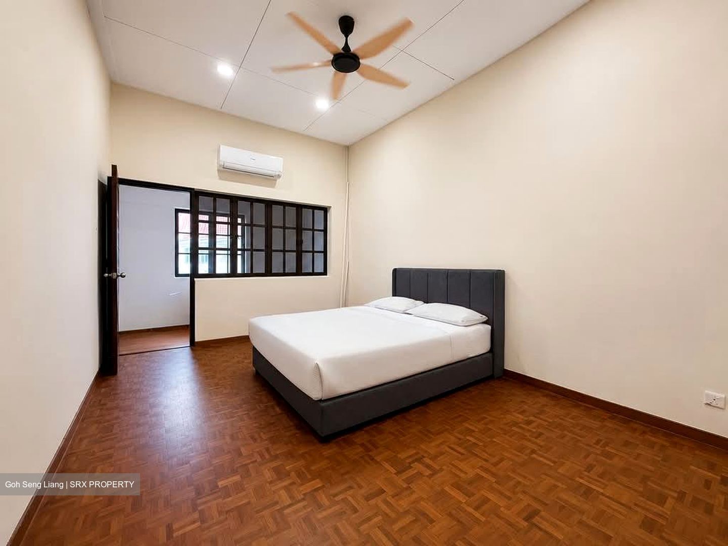 Pasir Ris Beach Park (D18), Semi-Detached #588896011